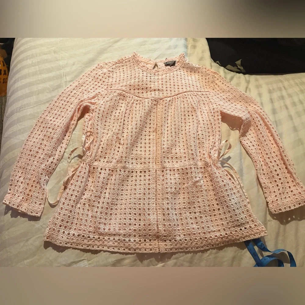 XS 00 Pink Eyelet Peplum Blouse with cinch adjustable peplum waist - Picture 10 of 11